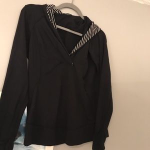 Lululemon quarter zip pull over